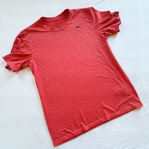 Nike Tee Dri Fit Men's T-Shirt Short Sleeve Crew Neck Red - Size M